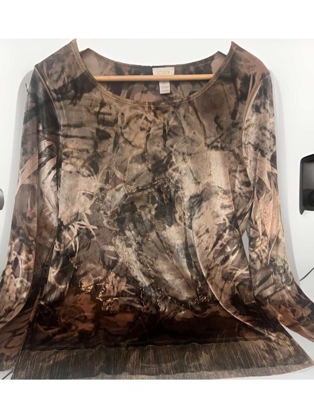 Chicos Womens Grey Silver Velvet 3/4 Sleeve Top Size 1 Medium 8 10. Bb